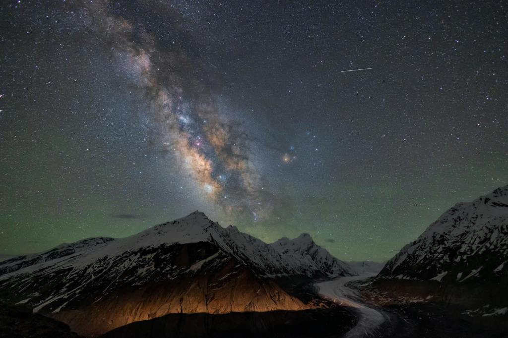 The milky way photography from Pensi La in Ladakh